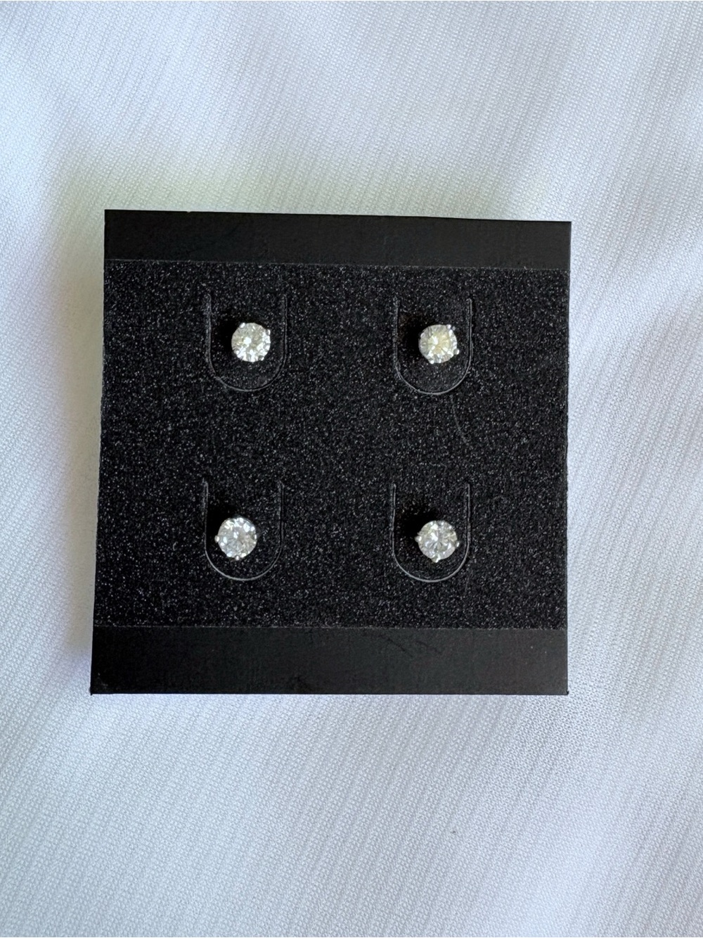 2 pairs of 925 Sterling Silver Cubic Zirconia Studs dainty earrings 4-5mm